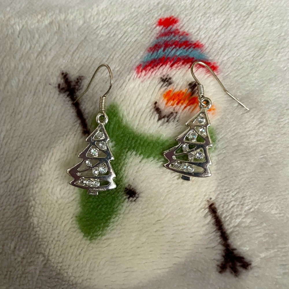 🎄Sterling Silver Christmas Tree Earrings🎄